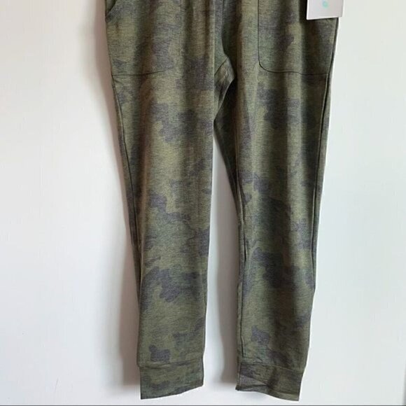 NWT Marika Women's Olive Grove Abstract Cory Joggers - Medium - Picture 6 of 9